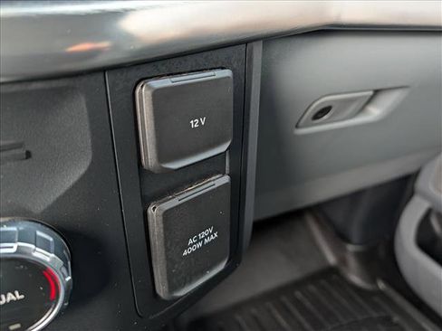 Used 2022 Ford F150 Lariat w/ Equipment Group 501A Mid image 33