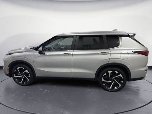 Used 2024 Mitsubishi Outlander SE AWD/4WD image 9
