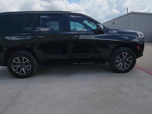 Used 2024 Chevrolet Tahoe Z71 w/ Luxury Package AWD/4WD image 9