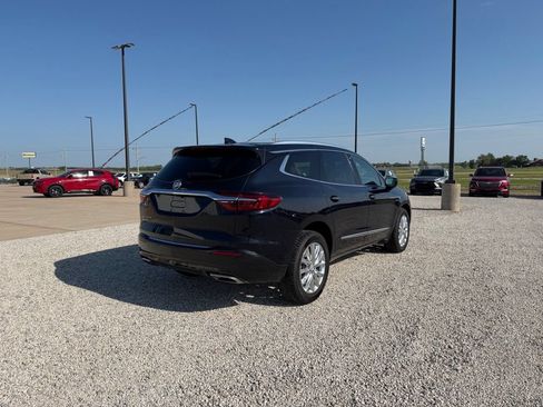 Used 2020 Buick Enclave Premium w/ Sun and Sites Package AWD/4WD image 3