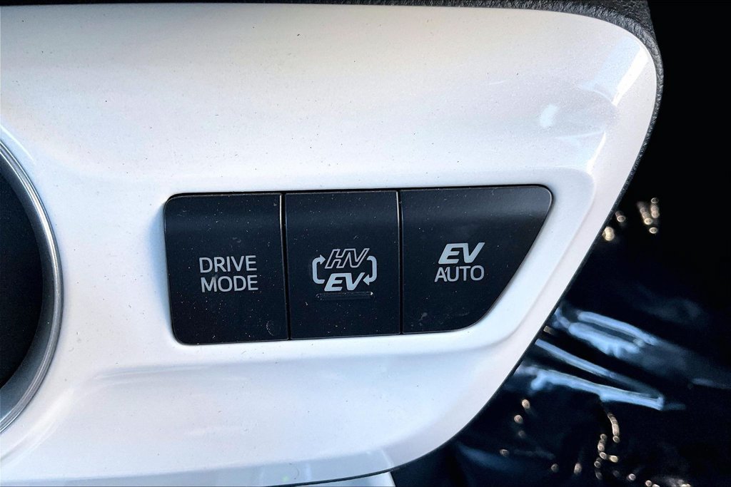 Certified 2019 Toyota Prius Prime Advanced FWD image 15