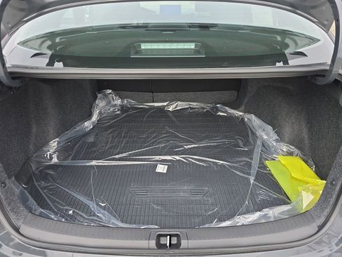 Used 2026 Toyota Corolla XSE FWD image 15