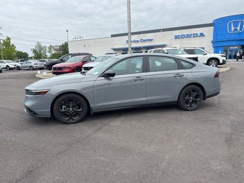 Certified 2025 Honda Accord SE image 16