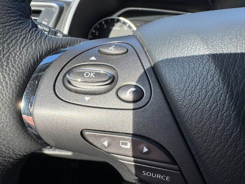 Used 2024 Nissan Murano SL image 18