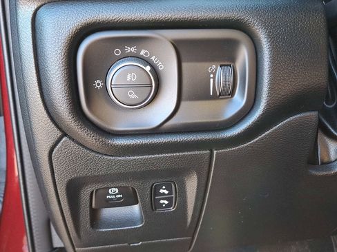 Used 2022 RAM 1500 Big Horn image 25