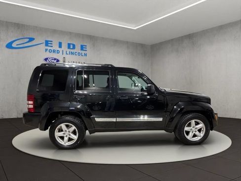 Used 2012 Jeep Liberty Limited AWD/4WD image 7