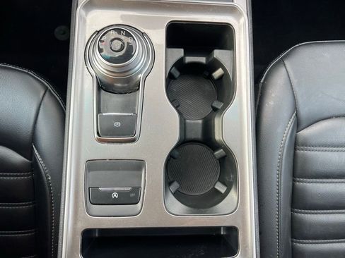 Used 2024 Ford Edge SEL image 30