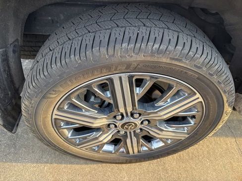 Used 2023 Toyota Sequoia Capstone image 11