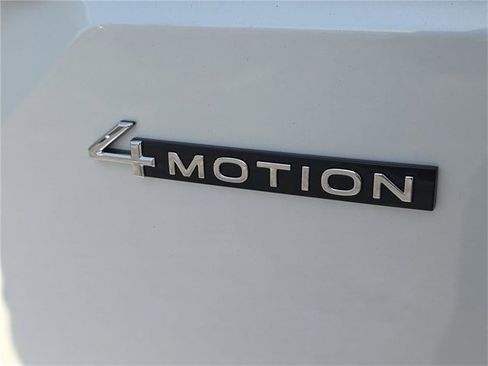 New 2026 Volkswagen Atlas SEL Premium R-Line image 5