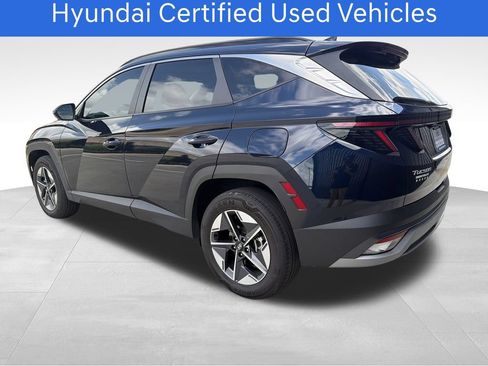 Certified 2025 Hyundai Tucson SEL AWD/4WD image 3