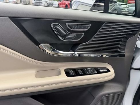 Certified 2022 Lincoln Corsair AWD w/ Equipment Group 101A image 20
