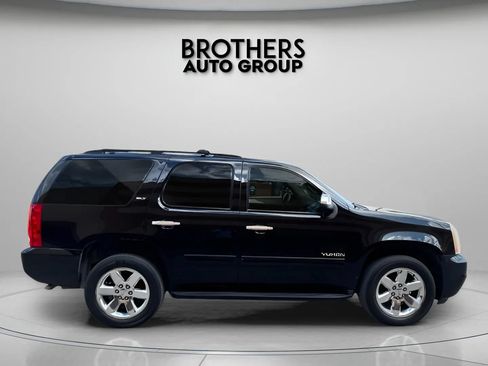 Used 2012 GMC Yukon SLT w/ SLT-2 Equipment Package RWD image 13
