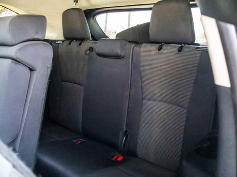 Used 2023 Toyota Highlander LE image 17