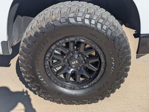 Used 2025 Chevrolet Silverado 1500 Custom Trail Boss image 28