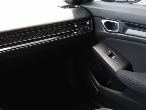 Used 2023 Honda Civic Sport image 15