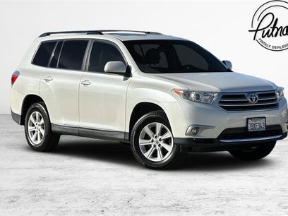 Used 2013 Toyota Highlander SE