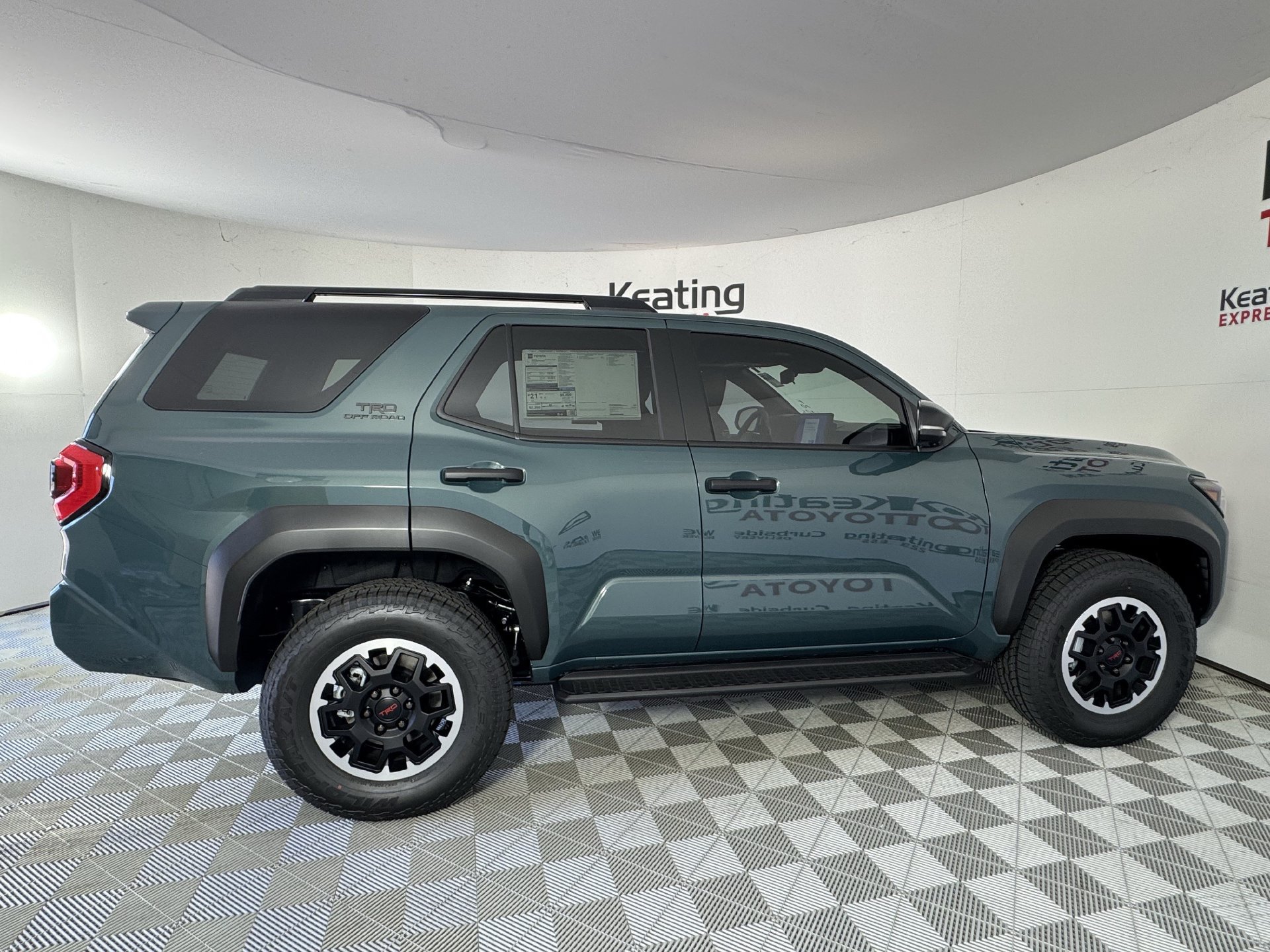 New 2026 Toyota 4Runner TRD Off-Road Premium w/ Tow Technology Package AWD/4WD image 4