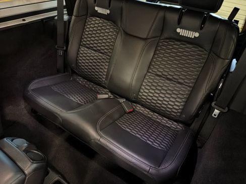Used 2021 Jeep Wrangler Sport AWD/4WD image 4