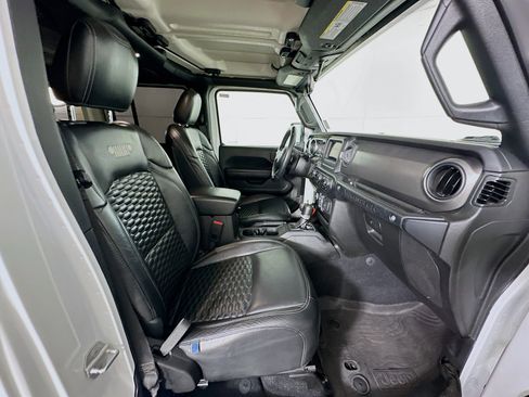 Used 2022 Jeep Wrangler Sport S image 31