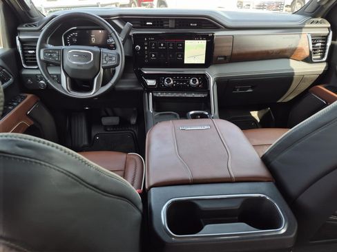 Certified 2026 GMC Sierra 3500 Denali Ultimate AWD/4WD image 19