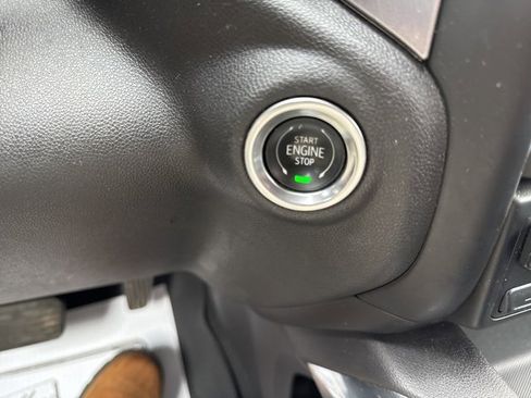 Used 2020 GMC Sierra 1500 SLT w/ SLT Premium Package image 39