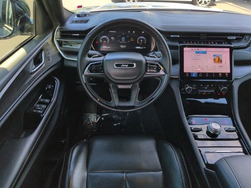 Certified 2023 Jeep Grand Cherokee L Overland w/ Advanced Protech Group III AWD/4WD image 15