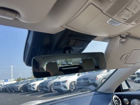 Used 2023 Mercedes-Benz E 450 Cabriolet image 32