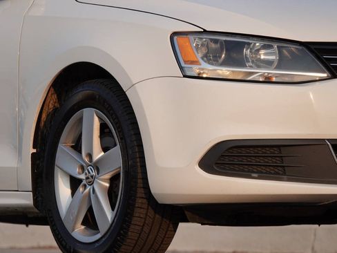 Used 2014 Volkswagen Jetta TDI FWD image 42