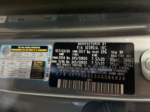Used 2025 Kia Telluride S AWD/4WD image 32