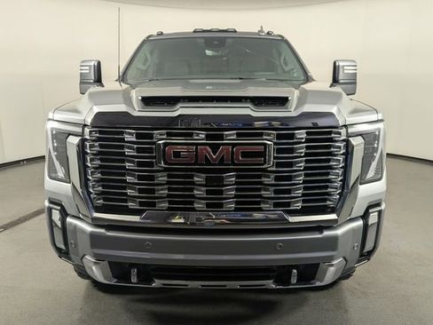 Used 2024 GMC Sierra 3500 Denali w/ Denali Reserve Package image 3