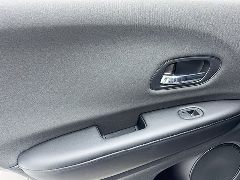 Used 2022 Honda HR-V Sport image 39