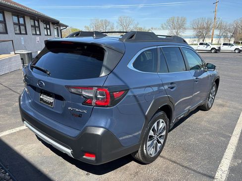 Used 2023 Subaru Outback Limited image 3