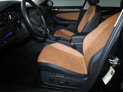 Certified 2024 Volkswagen Jetta SEL FWD image 18