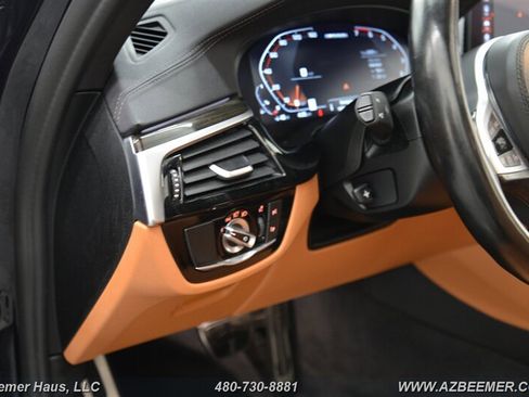 Used 2022 BMW M550i xDrive w/ Executive Package image 28