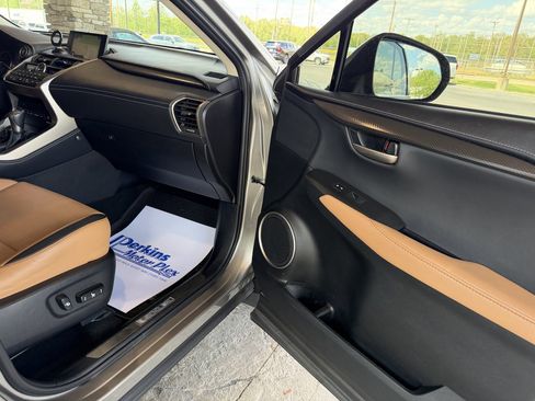 Used 2017 Lexus NX 200t AWD w/ Premium Package image 27