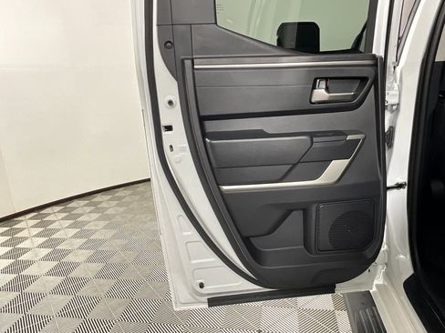 Used 2022 Toyota Tundra SR5 w/ SR5 Premium Package image 26