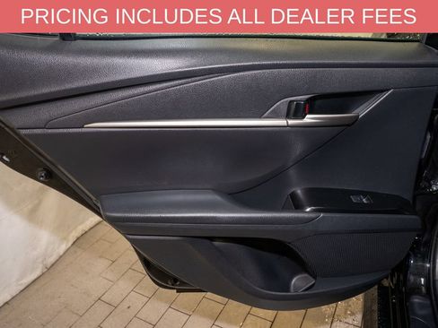 Used 2025 Toyota Camry SE FWD image 9