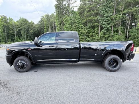 New 2026 RAM 3500 Limited AWD/4WD image 5