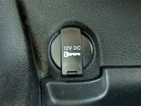 Used 2013 Dodge Durango SXT image 29