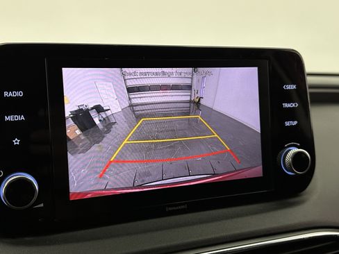 Used 2022 Hyundai Santa Fe SEL w/ Convenience Package FWD image 18