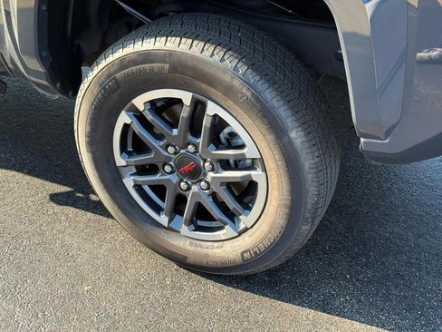Used 2024 Toyota Tacoma TRD Sport image 8