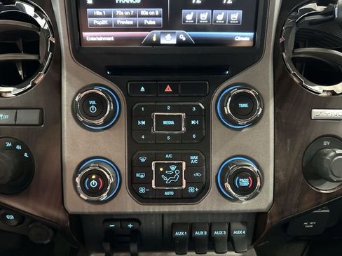 Used 2015 Ford F350 Lariat w/ Chrome Package image 20