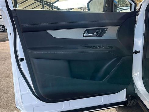 New 2026 Nissan Murano SL image 13