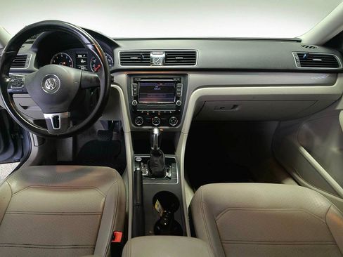 Used 2015 Volkswagen Passat 1.8T Limited Edition FWD image 12