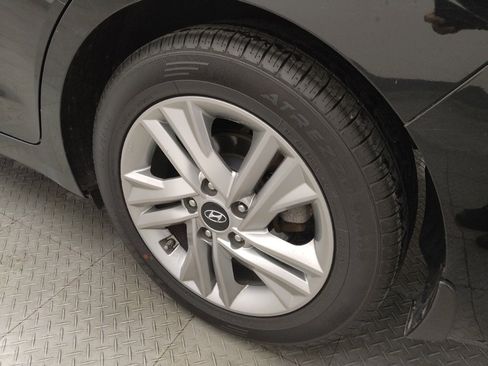 Used 2020 Hyundai Elantra Value Edition image 31