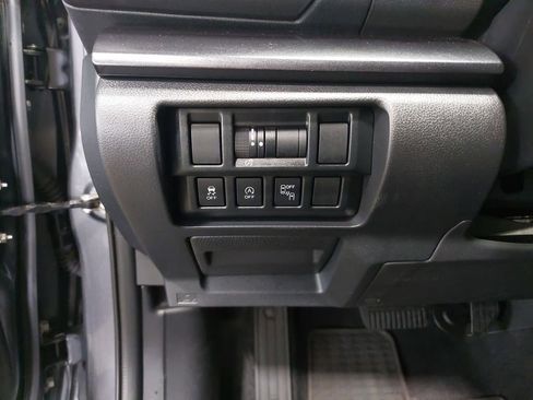 Used 2023 Subaru Crosstrek 2.5i Sport AWD/4WD image 26