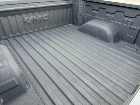 Used 2026 GMC Sierra 1500 Denali AWD/4WD image 28