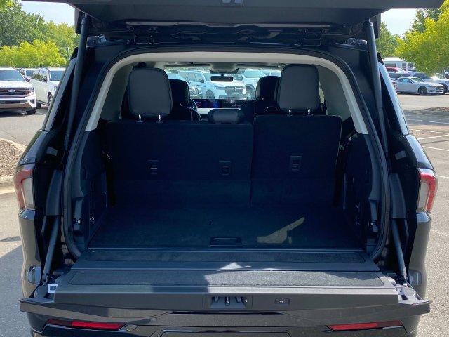 New 2027 Lincoln Navigator Reserve AWD/4WD image 27