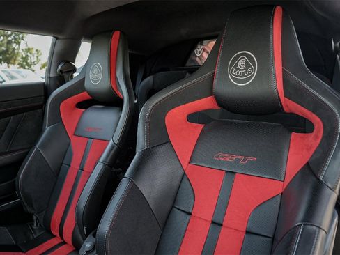 Used 2021 Lotus Evora image 20