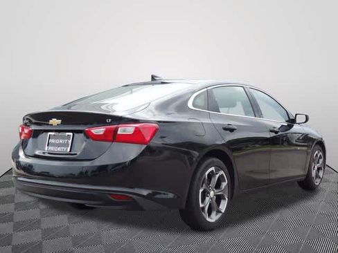 Used 2023 Chevrolet Malibu LT w/ Driver Confidence Package FWD image 3